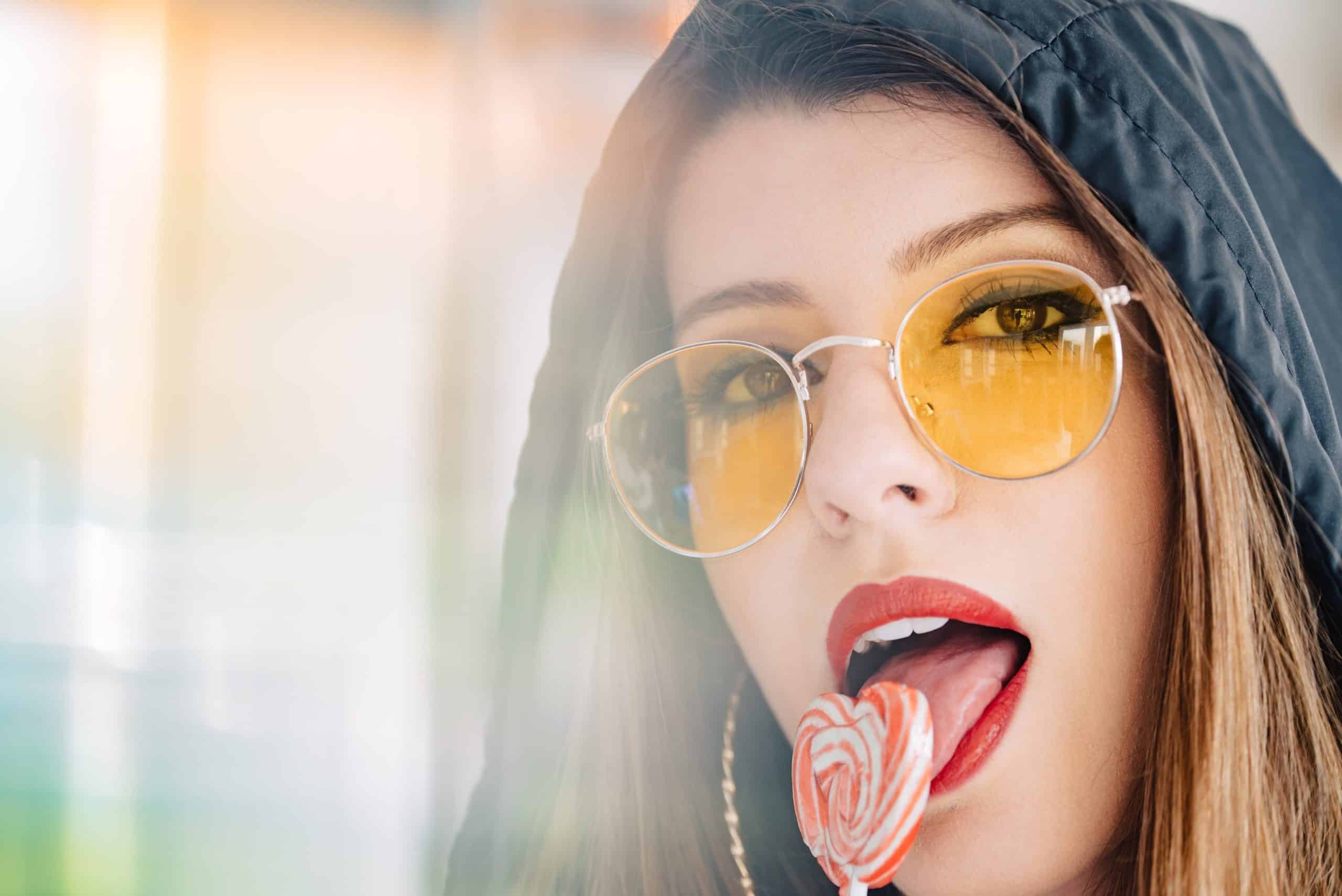 3 Things Lesbian & Bisexual Women Must Know About HIV